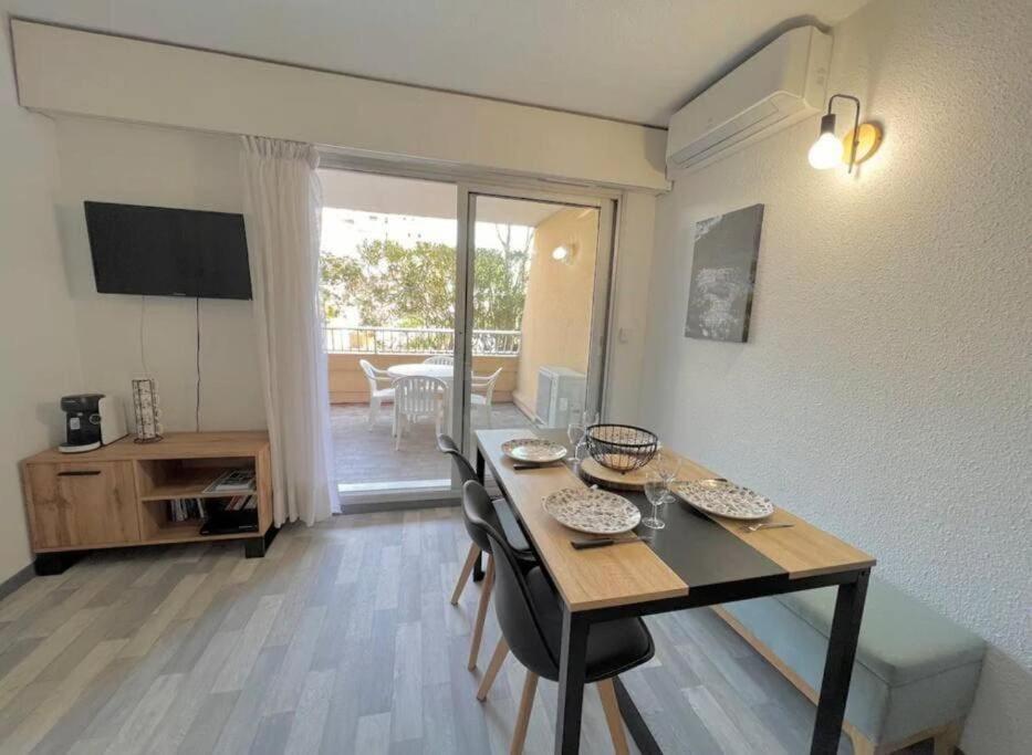 Appartement Port De Hyeres 4 Personnes Eksteriør billede